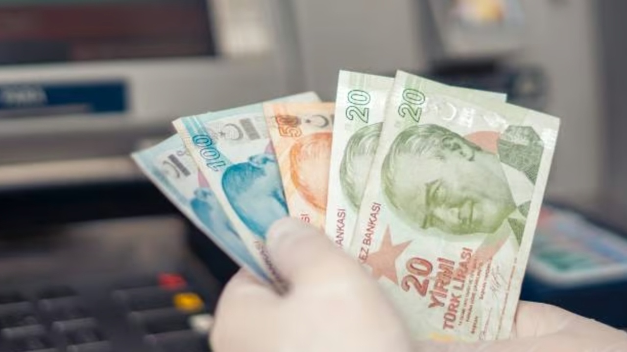 Bankalardan “Yeni Yıl” ayarı! Emekli promosyonları 35-60 Bin TL arasına çıkıyor