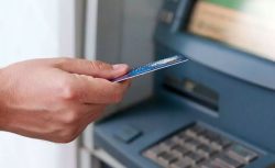 ATM’de Para Çeken Herkesin Bilmesi Gereken Detay: O Tuşa Basmadan Ayrılmayın